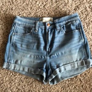 Abercrombie & Fitch Jean shorts